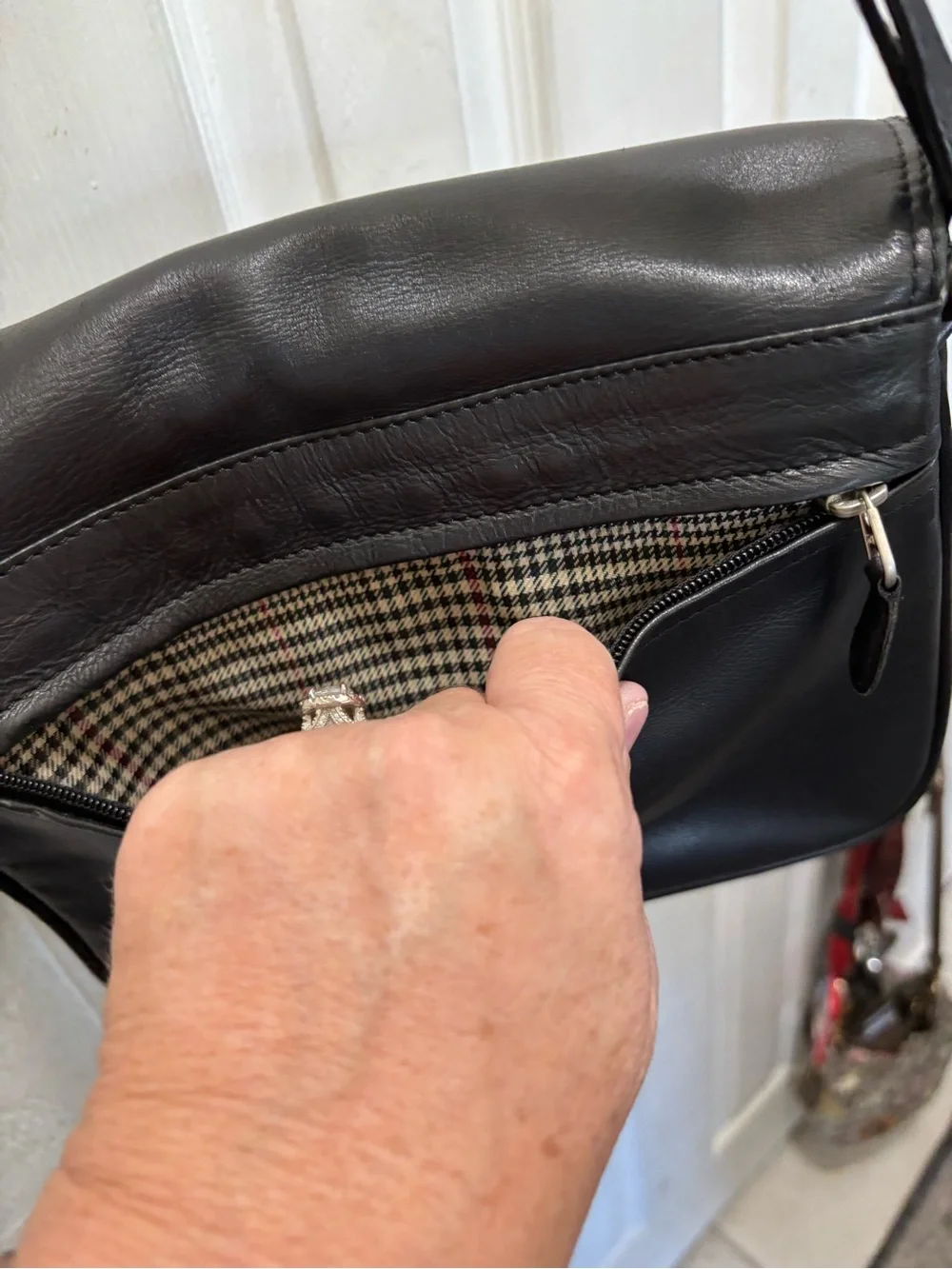 Beautiful vintage leather chaos bag